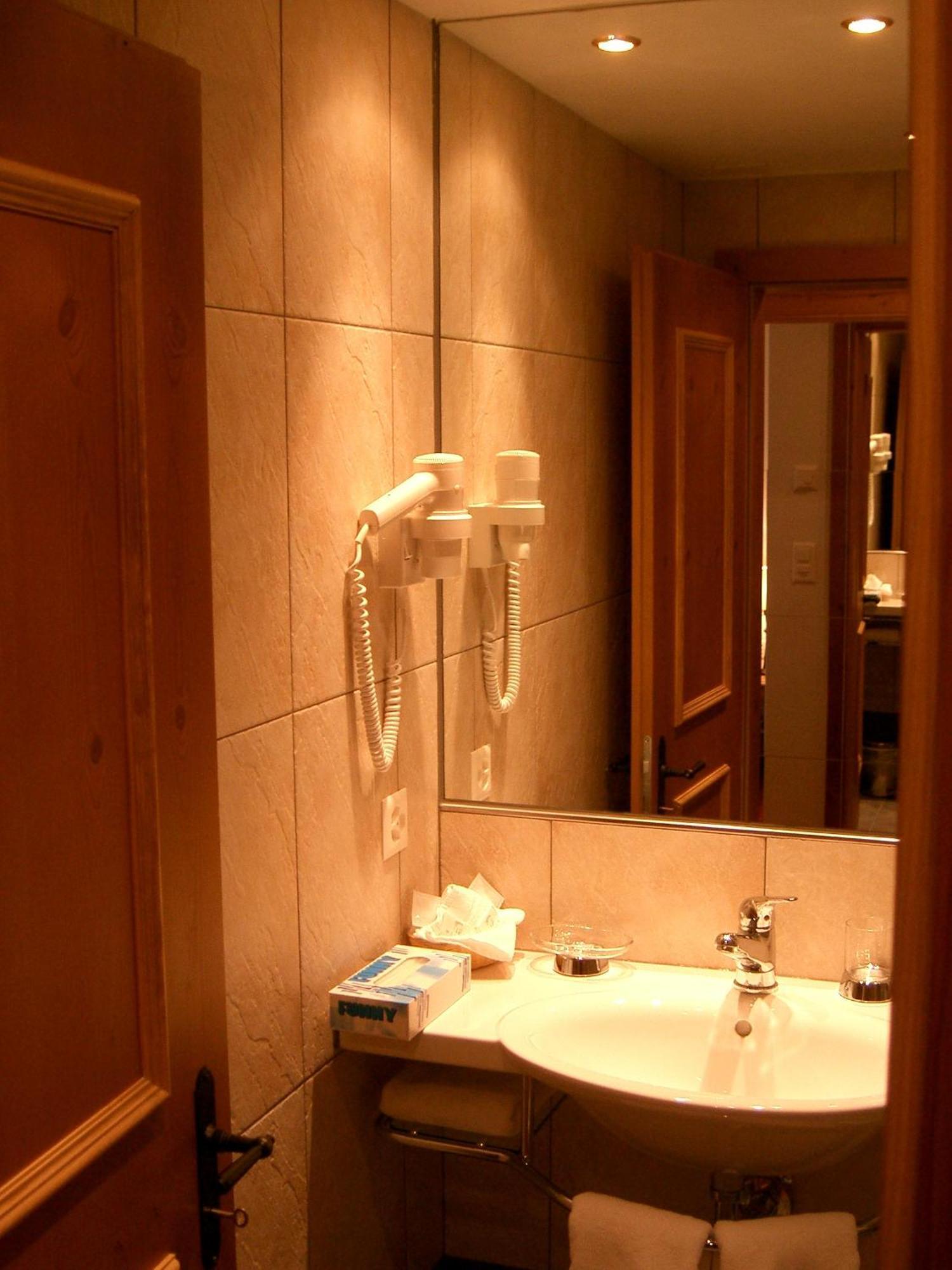 Hotel Dufour Chalet - Adults Only Цермат Екстериор снимка